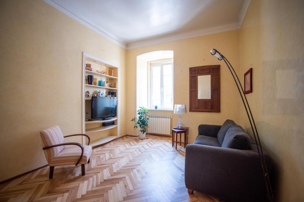 Art & History - New - Modern Classic Apartment ترييستي المظهر الخارجي الصورة